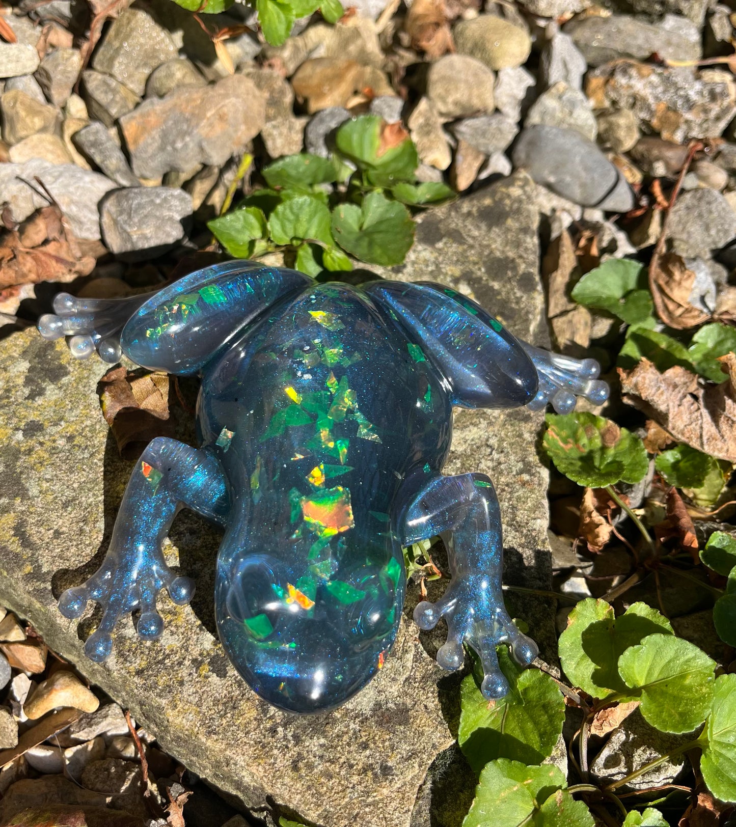 Frog 2, blue sparkle frog, blue resin frog, blue frog, gifts for gardeners, gift for pond lovers, gifts for frog lovers