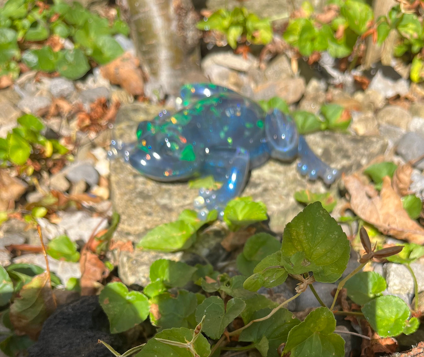 Frog 2, blue sparkle frog, blue resin frog, blue frog, gifts for gardeners, gift for pond lovers, gifts for frog lovers