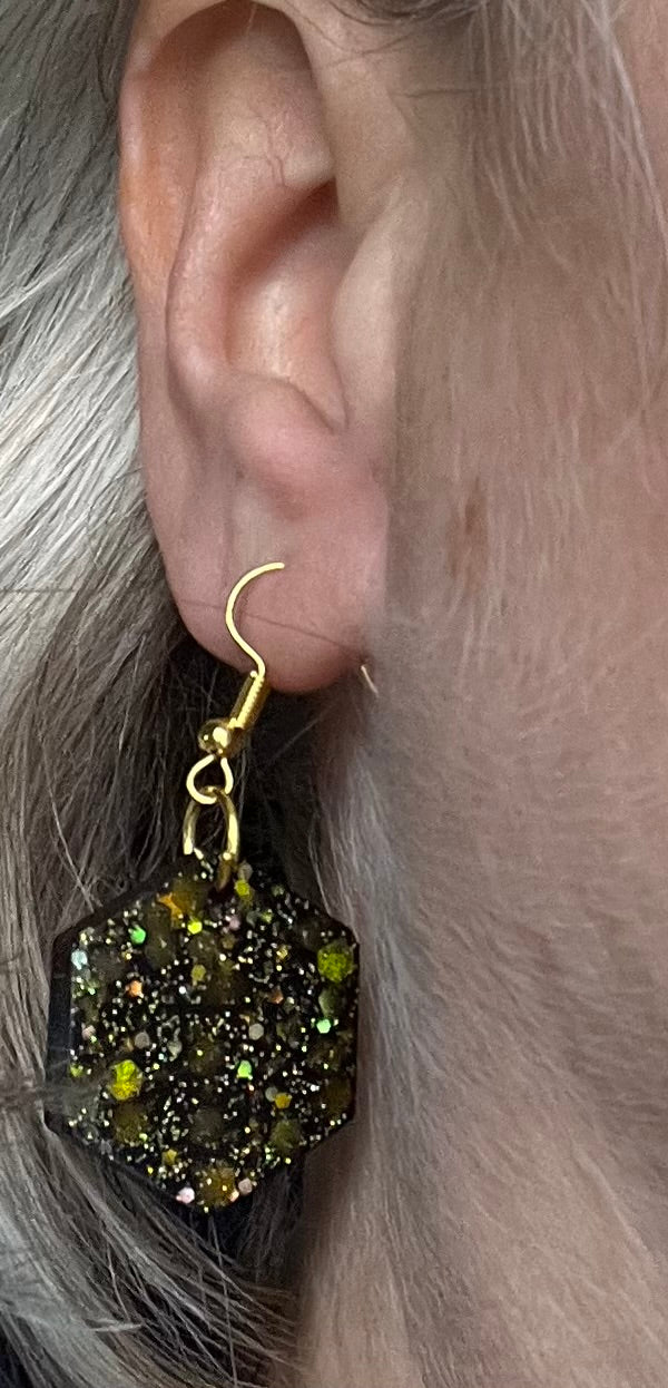Black and Gold small hexagon earrings, starry night collection, sparkling earrings, black and gold hexagon earrings, gifts for her