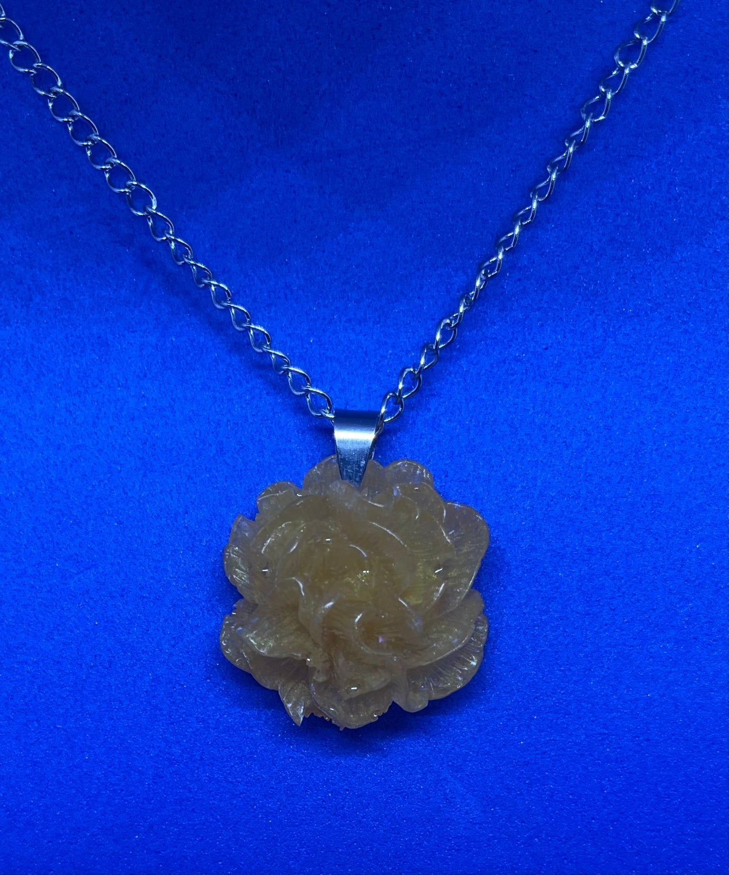Light gold rose necklace, gold rose necklace, gold resin necklace, wedding jewellery, bridesmaid gift, gifts for her