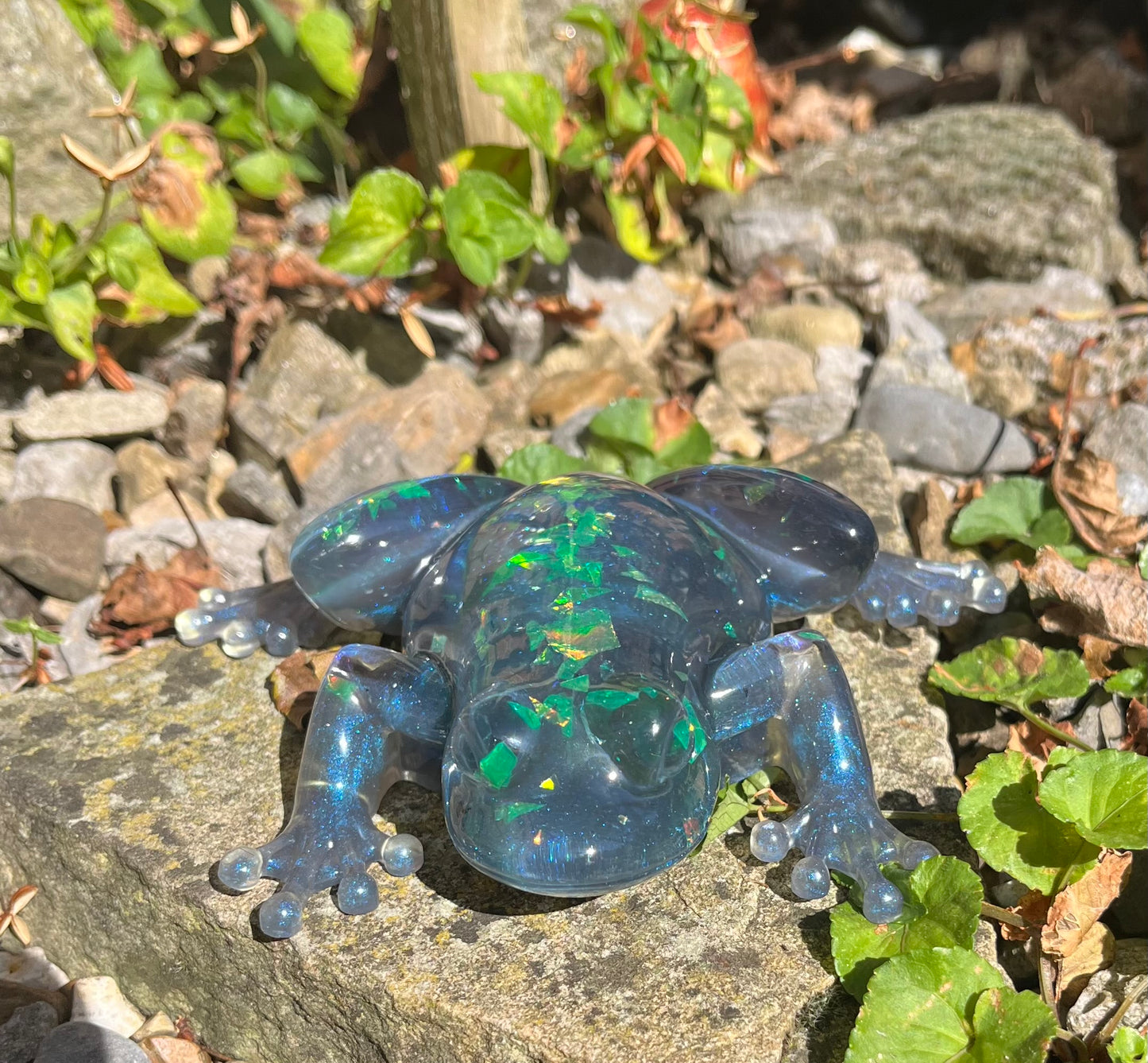 Frog 2, blue sparkle frog, blue resin frog, blue frog, gifts for gardeners, gift for pond lovers, gifts for frog lovers