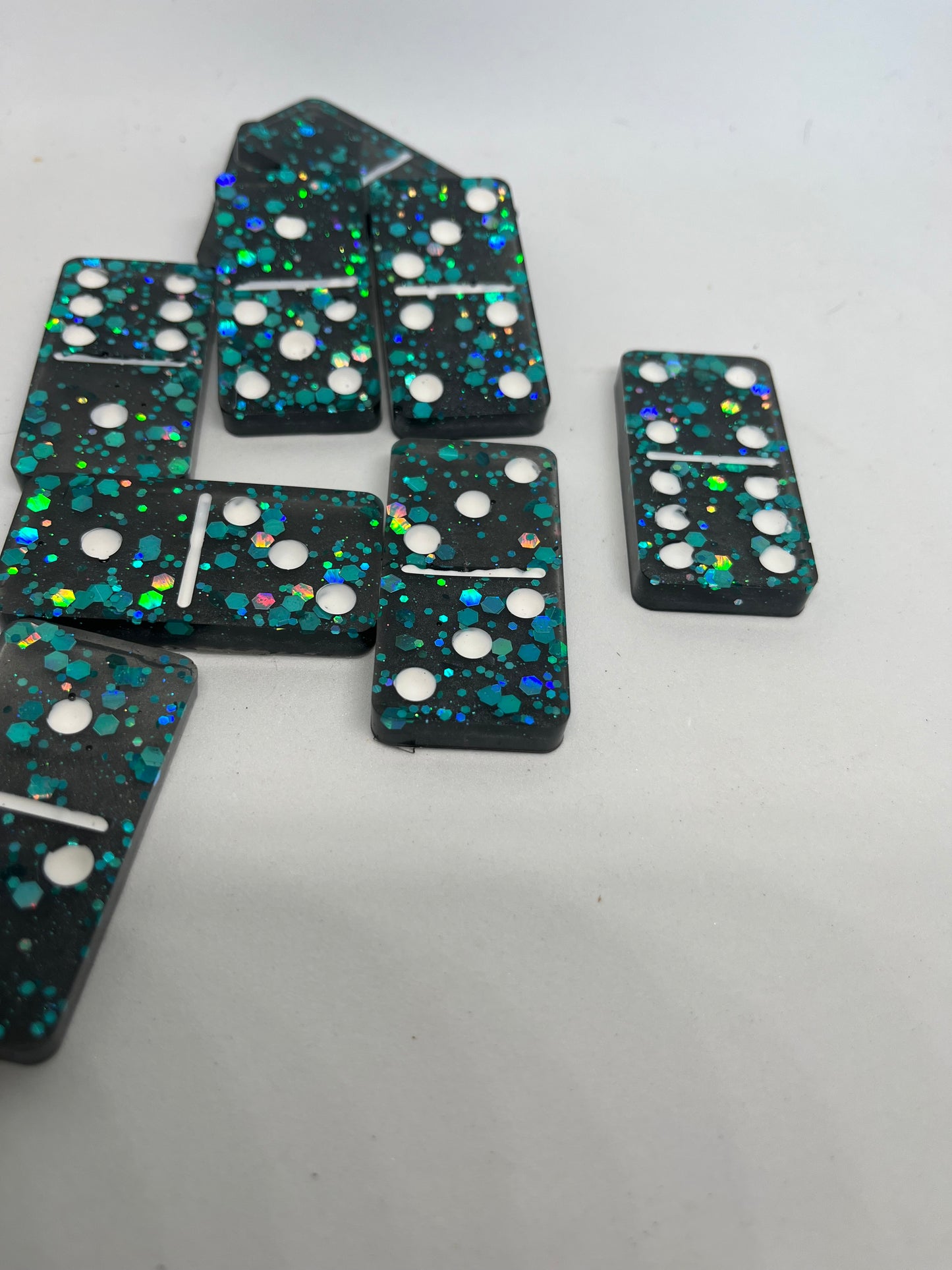 Green Resin Domino Set, Glitter Dominoes, Handmade Lightweight Game Tiles, Organza Bag Packaging