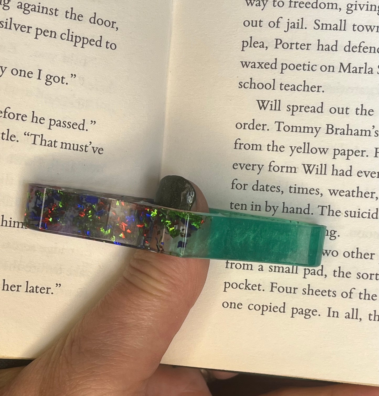 Resin page holders for books