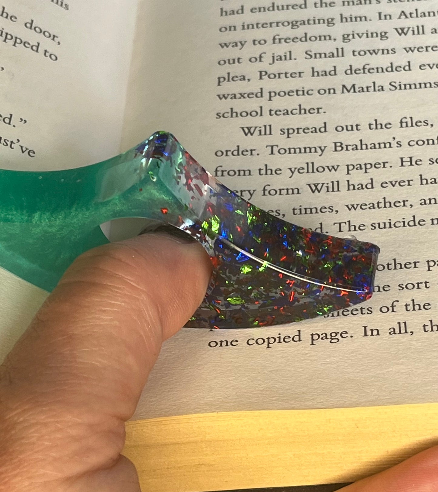 Resin page holders for books
