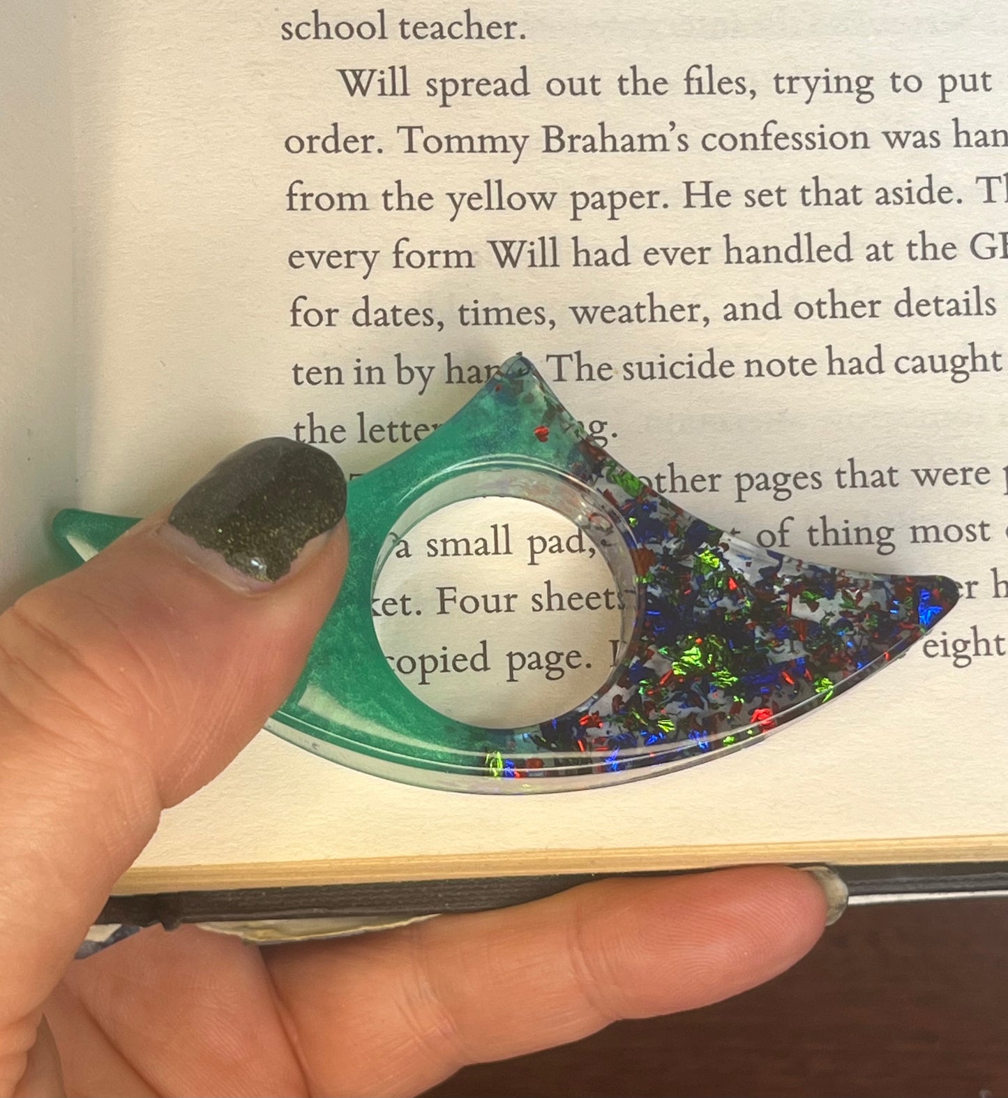 Resin page holders for books