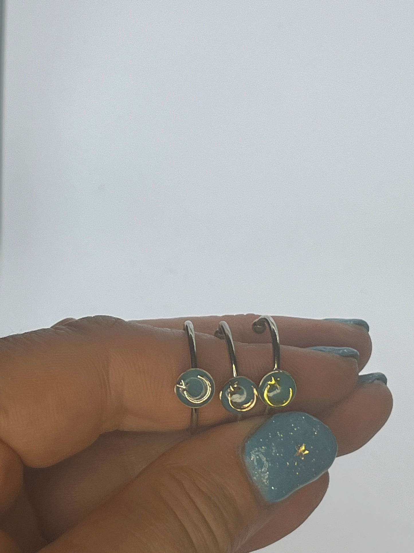 Adjustable shooting star ring