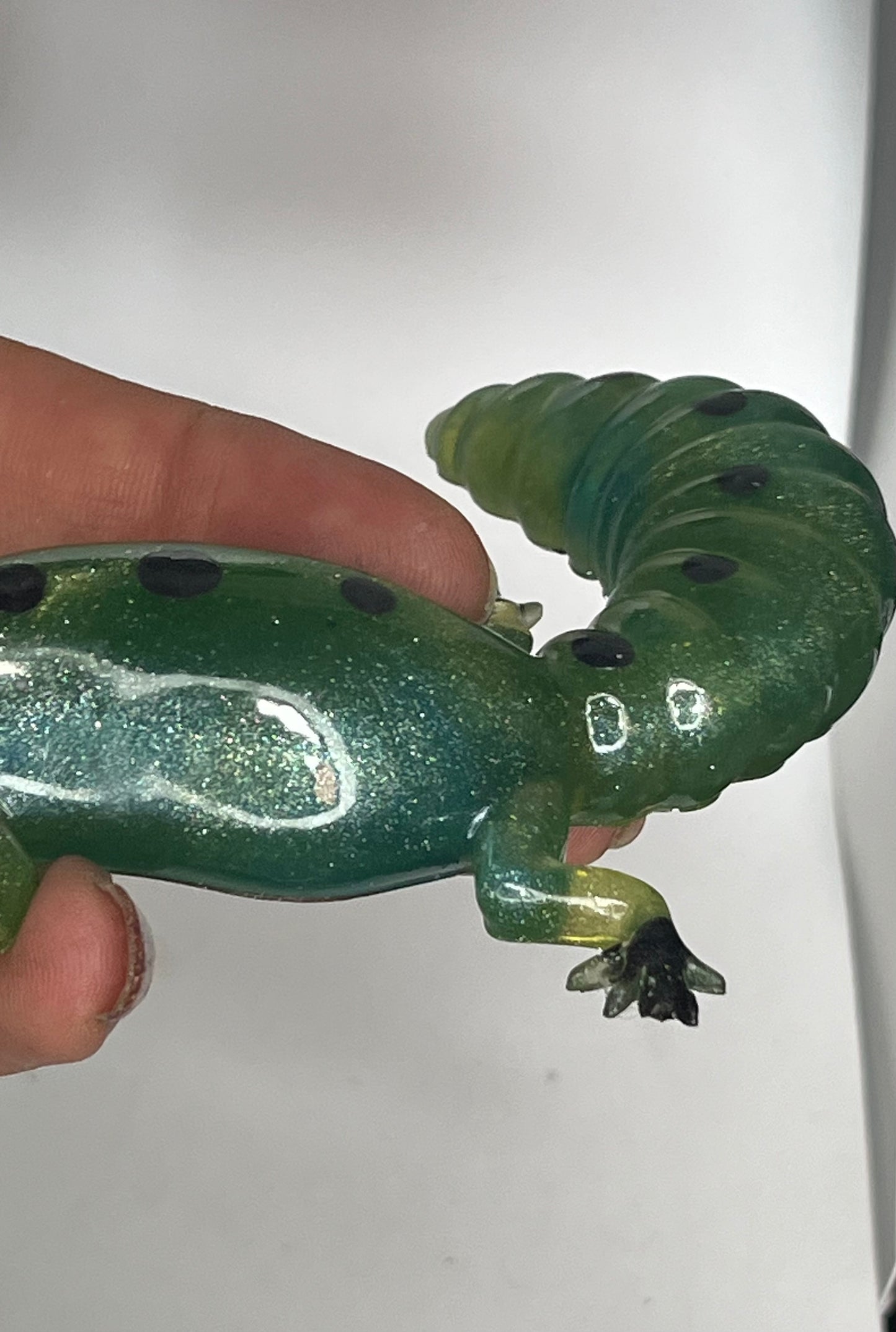 Green and blue spotted gecko resin figurine, handcrafted collectible, desk decor for miniature lovers