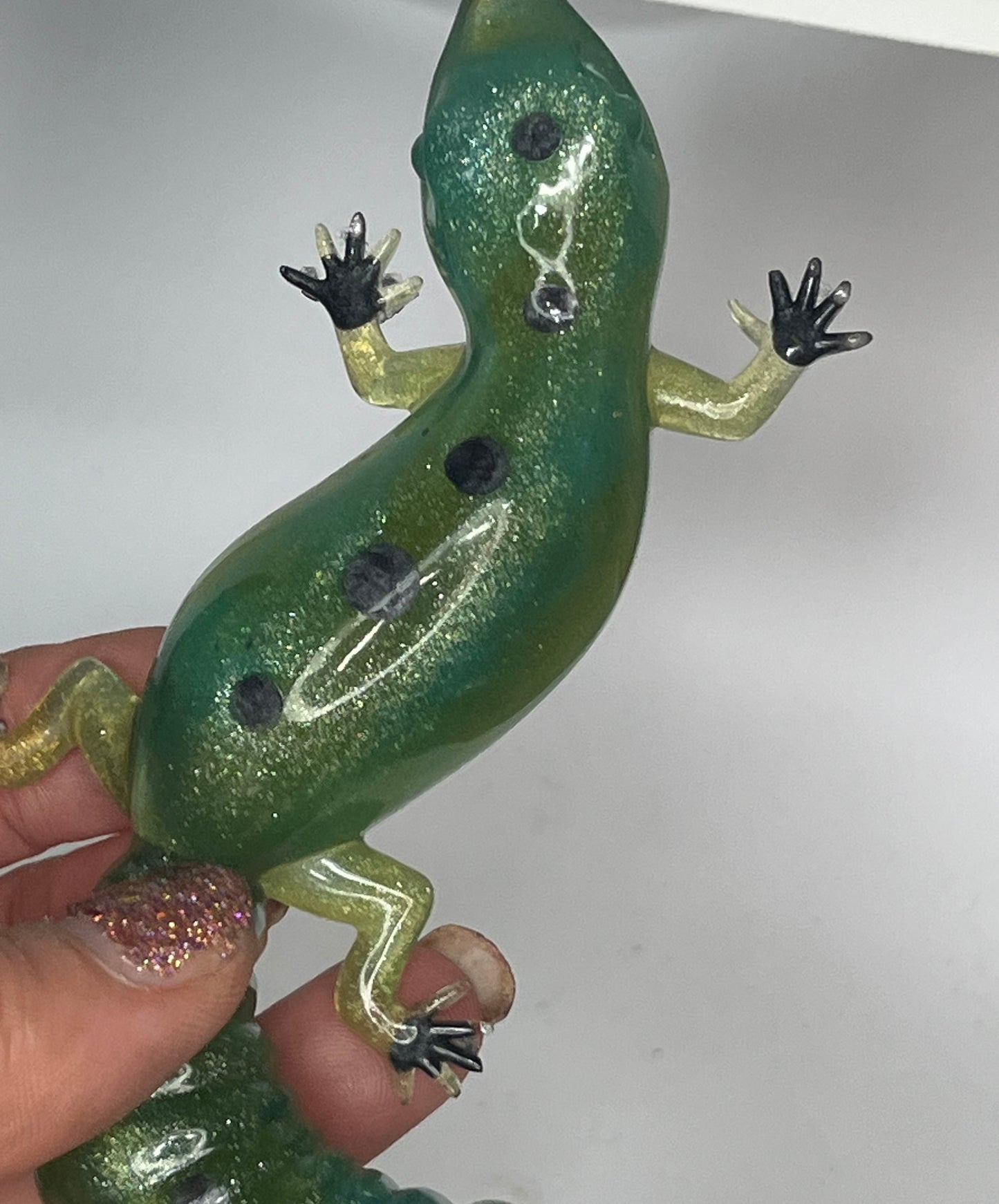 Green and blue spotted gecko resin figurine, handcrafted collectible, desk decor for miniature lovers
