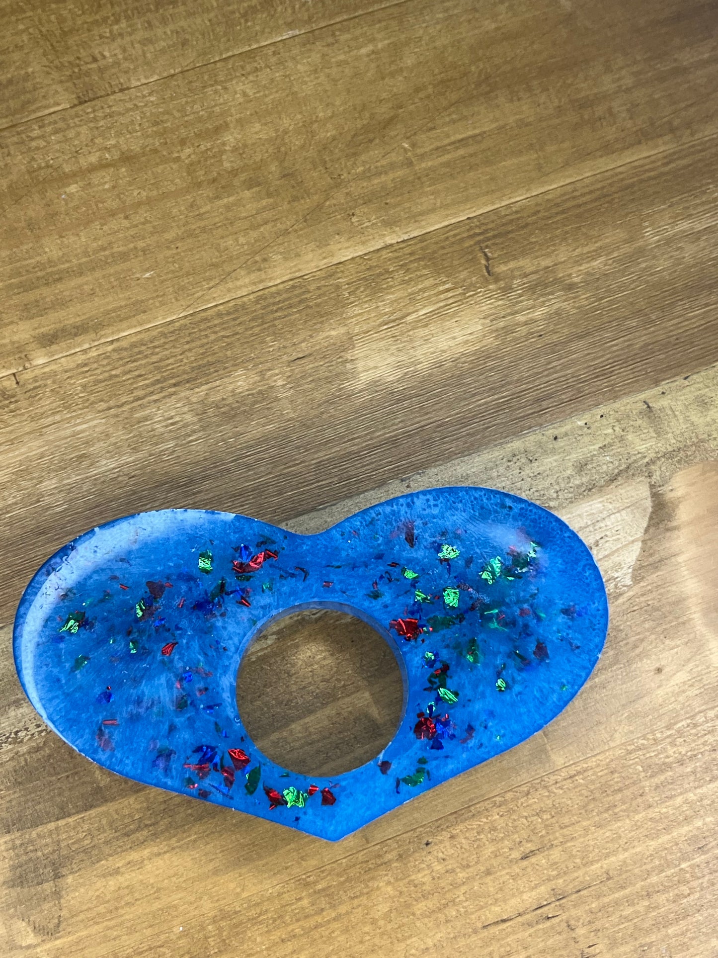 Handmade Resin Heart Page Holder – Book Lovers Reading Aid