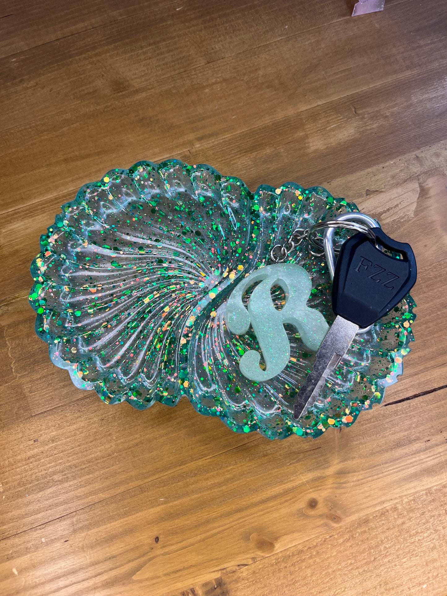 Green Glittery Double Sided Resin Shell Trinket Dish