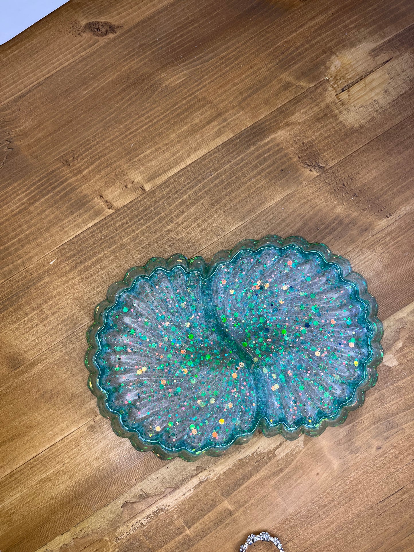 Green Glittery Double Sided Resin Shell Trinket Dish