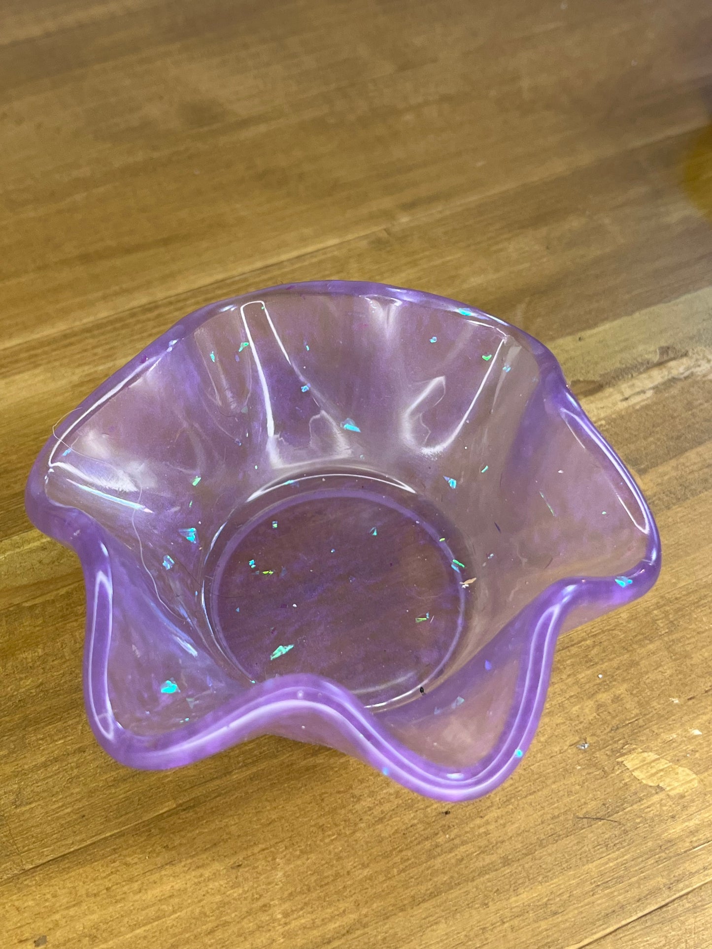 purple t light holder