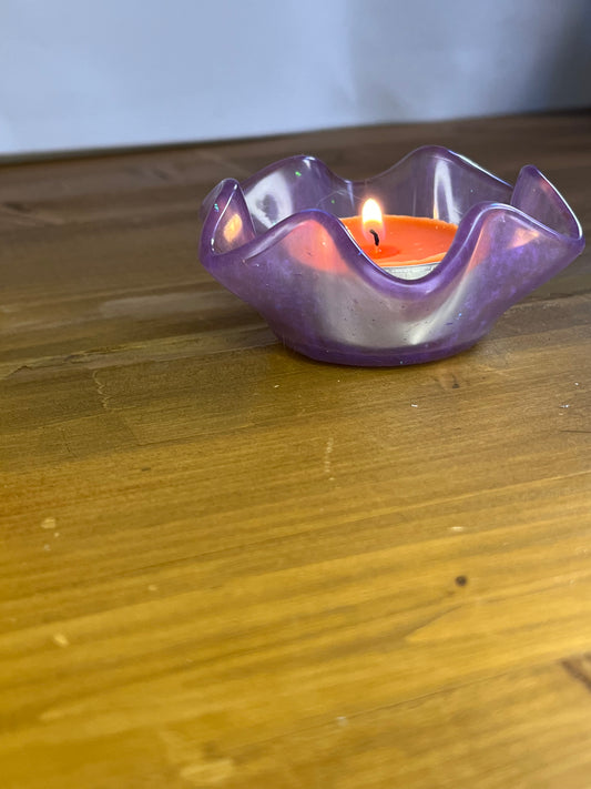 purple t light holder