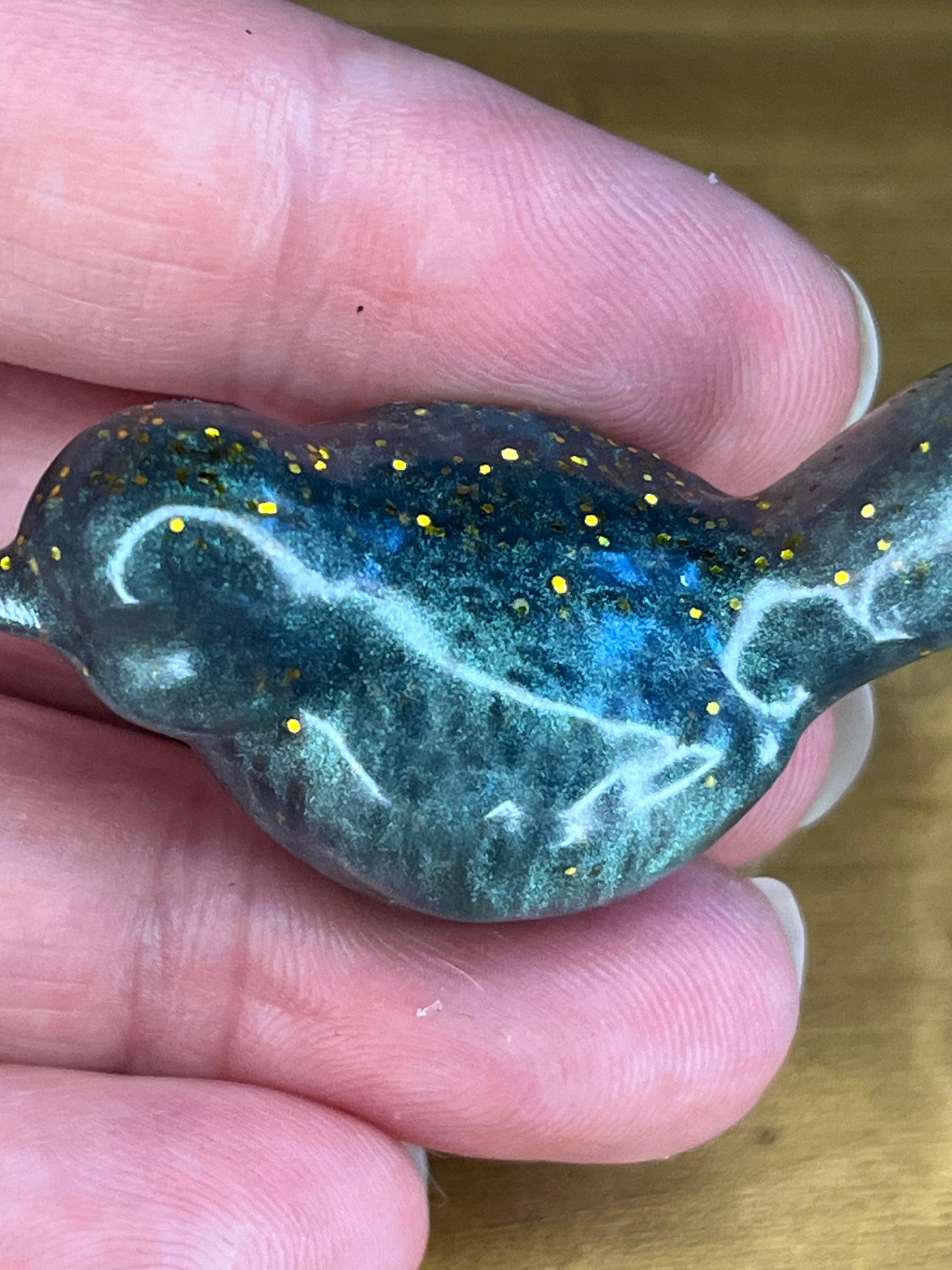 Resin Bird Figurines Green Glitter, Handmade Pocket Pets, Stress Relief Animal Figures,