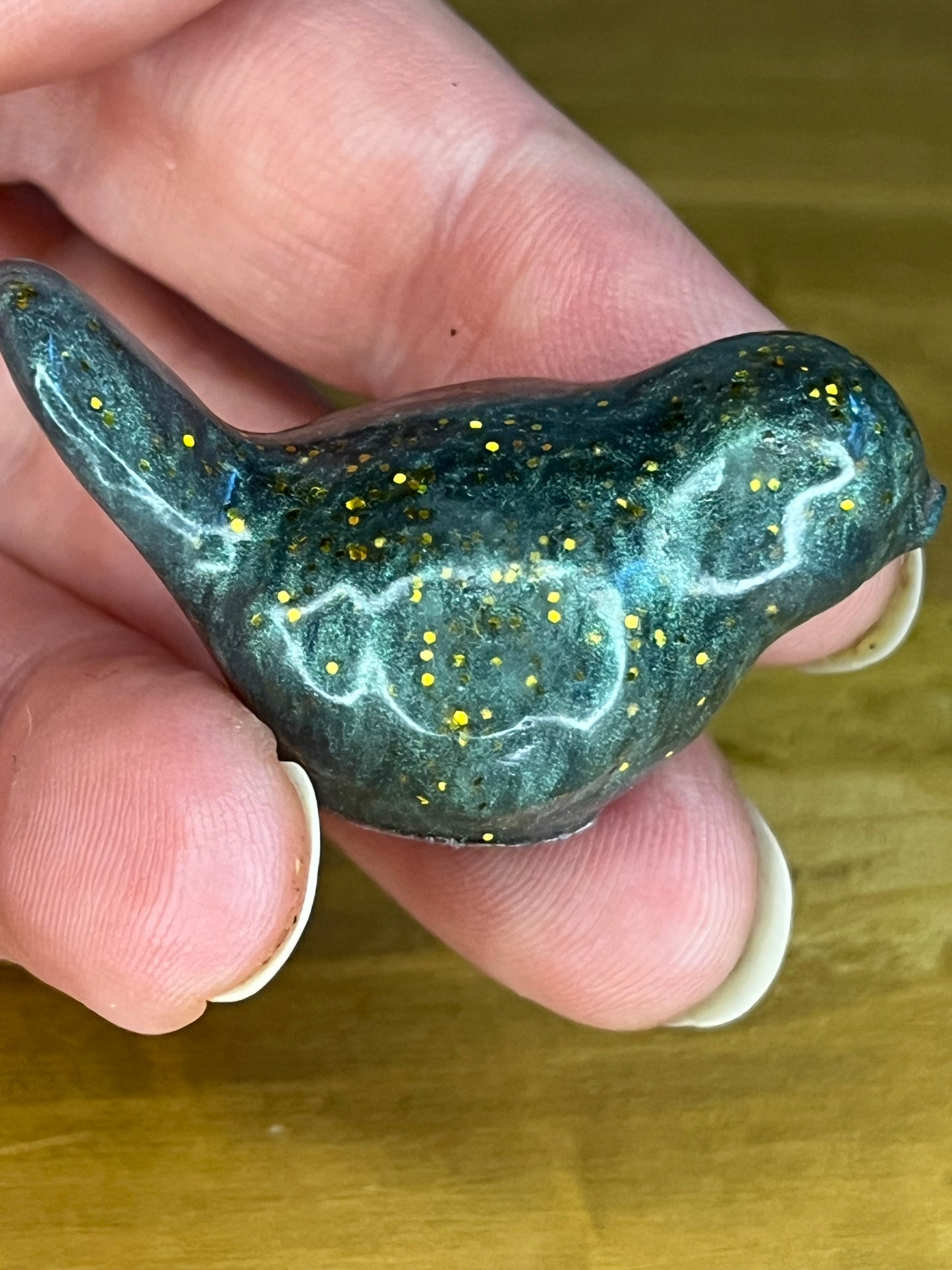 Resin Bird Figurines Green Glitter, Handmade Pocket Pets, Stress Relief Animal Figures,