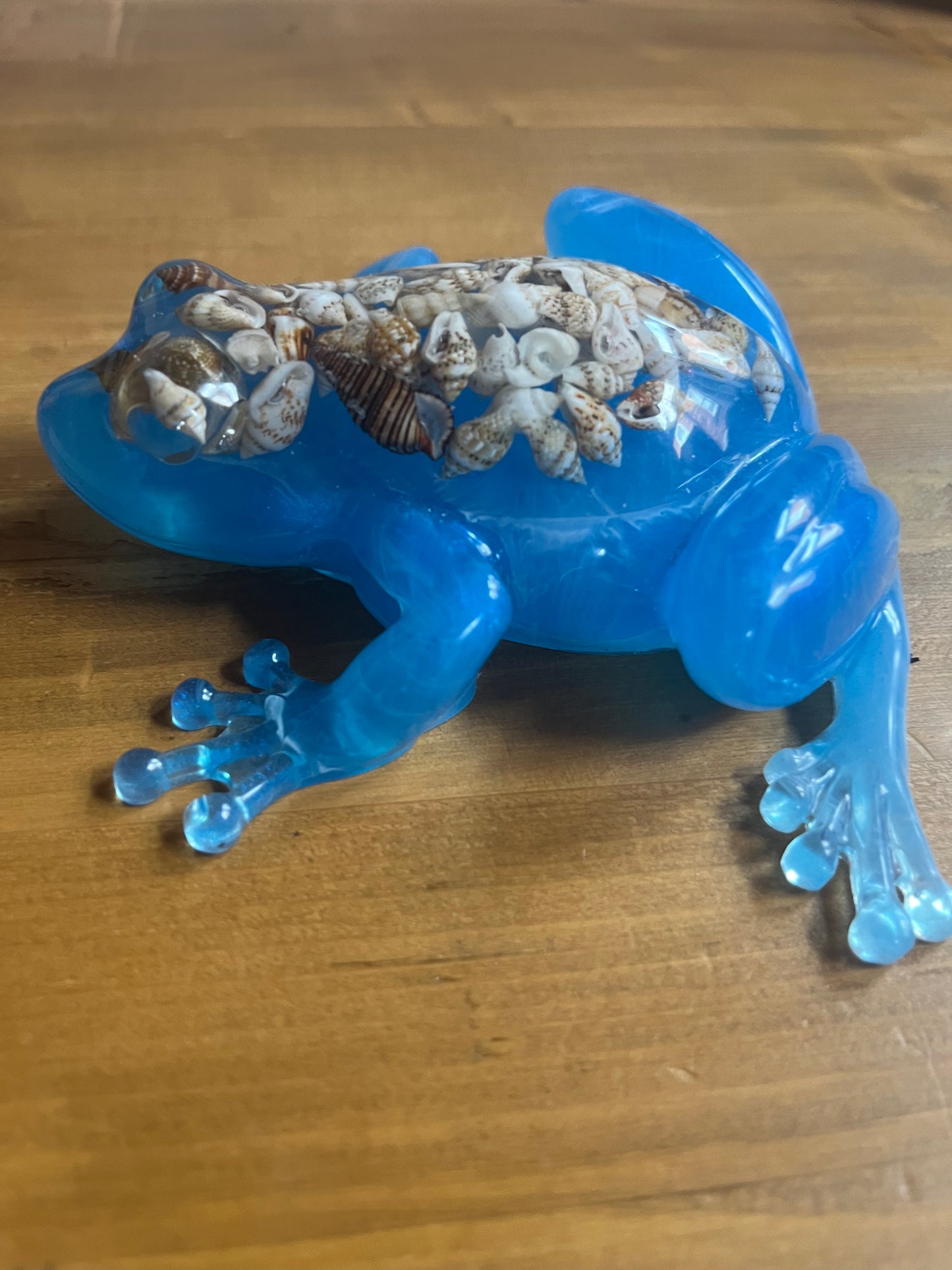 Ocean‑Inspired Resin Frog Figurine, Pocket Pets Collection