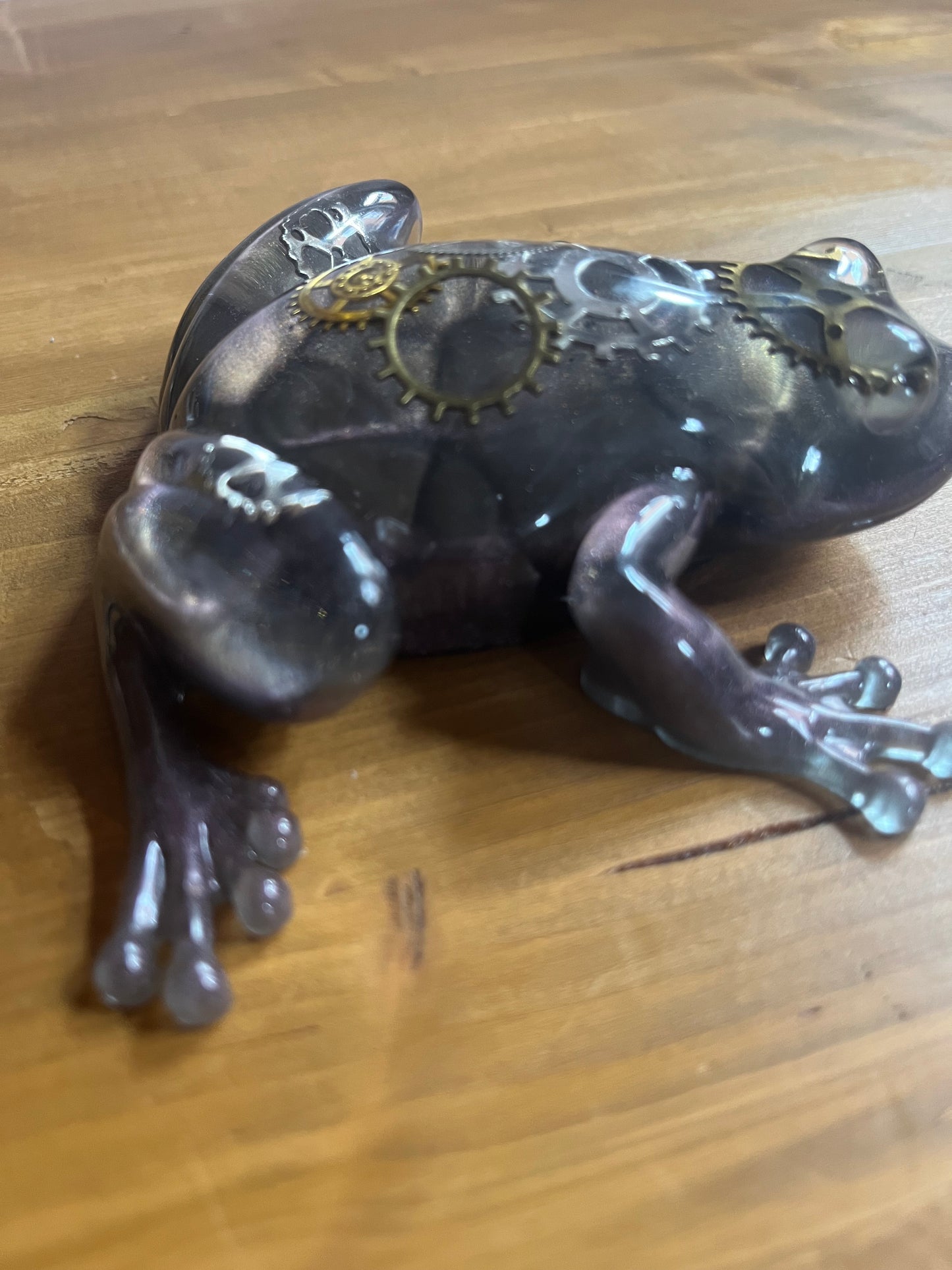 Steampunk Resin Frog Sculpture – Handcrafted Metallic Purple Animal Art Piece