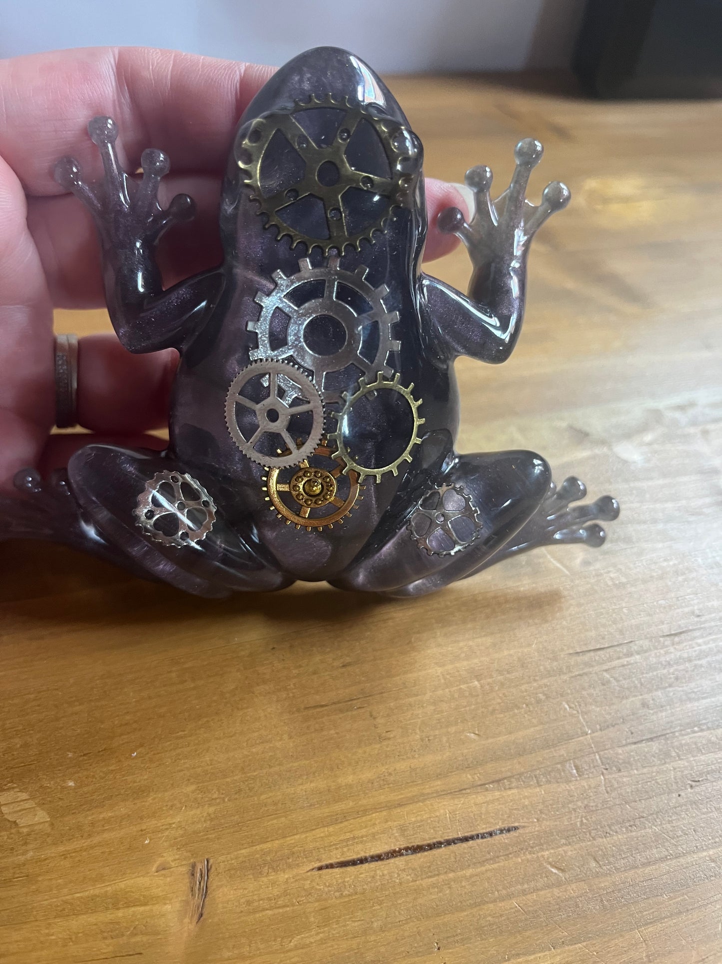 Steampunk Resin Frog Sculpture – Handcrafted Metallic Purple Animal Art Piece