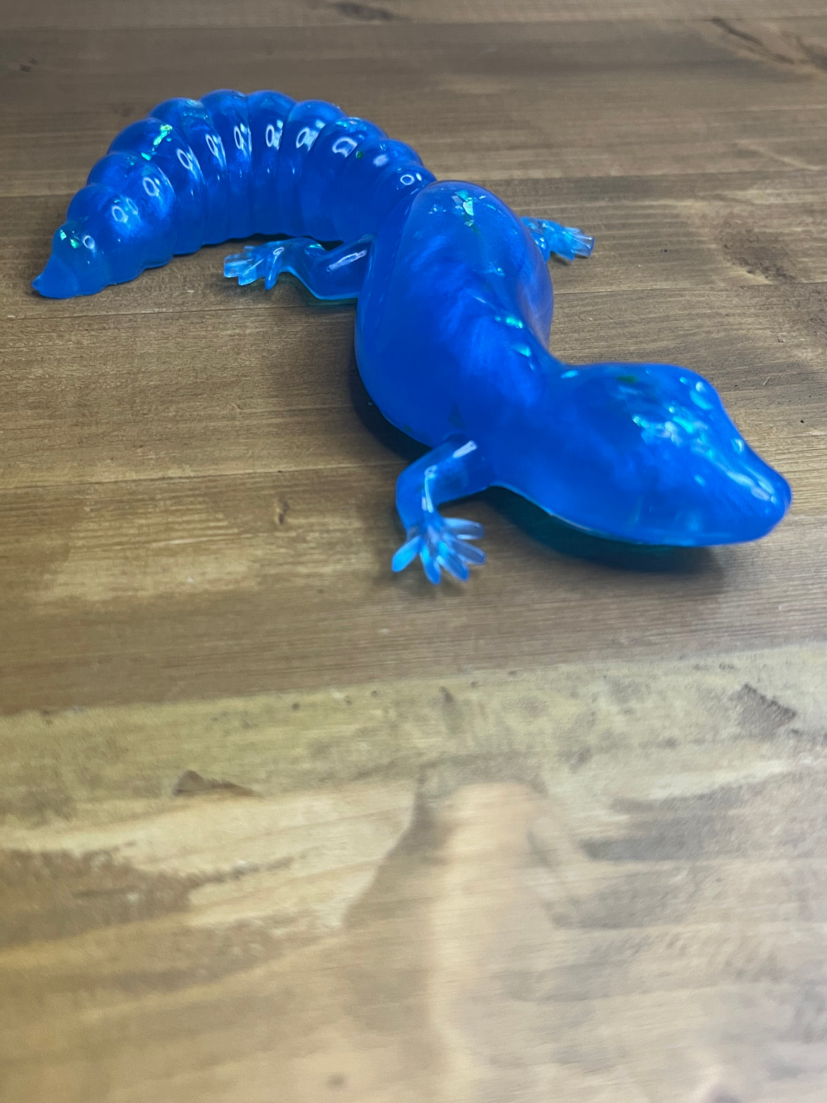 Blue Resin Gecko Figurine, Glossy Lizard with Colorful Accents