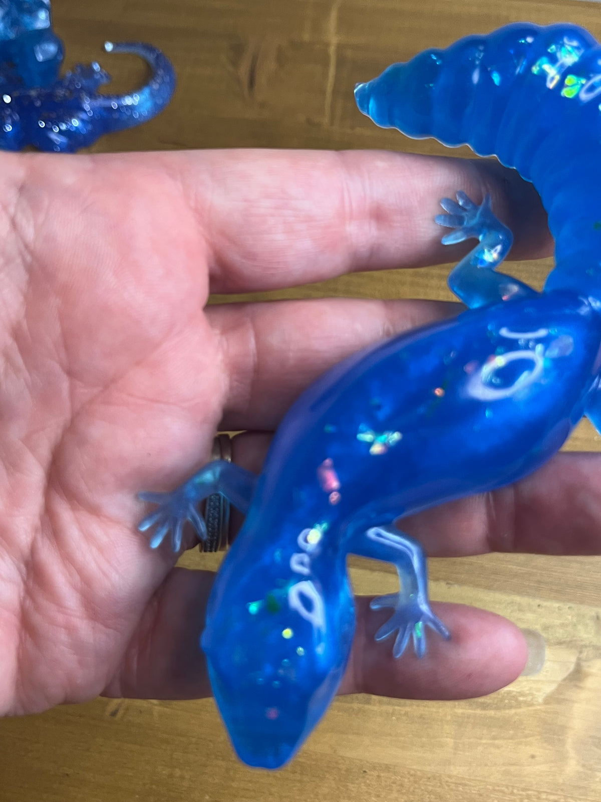 Blue Resin Gecko Figurine, Glossy Lizard with Colorful Accents