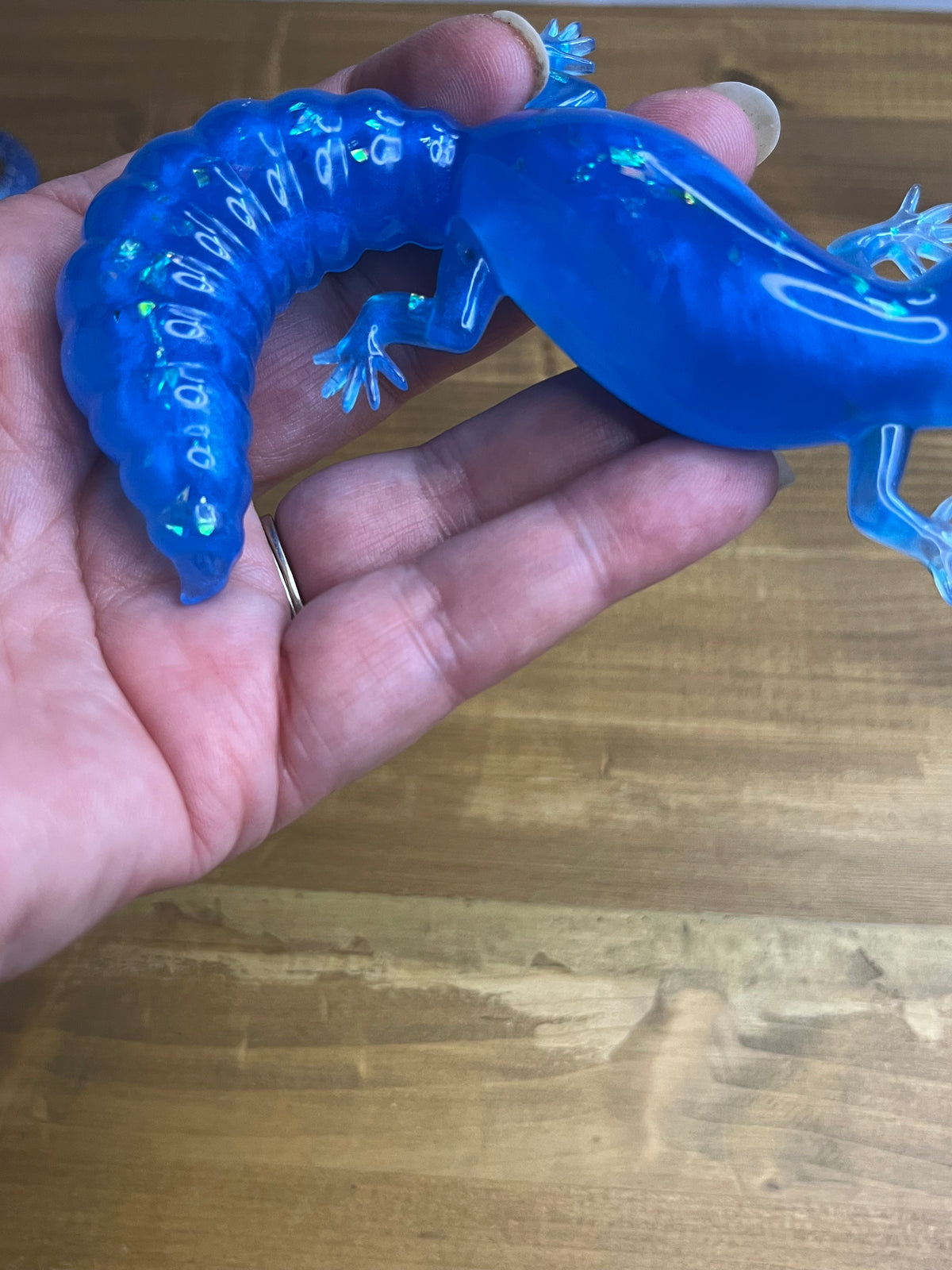Blue Resin Gecko Figurine, Glossy Lizard with Colorful Accents