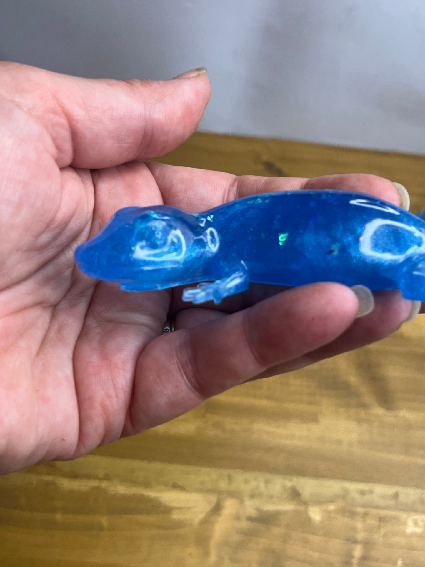 Blue Glitter Resin Gecko Figurine, Handmade Animal Sculpture, Nature Lover Gift