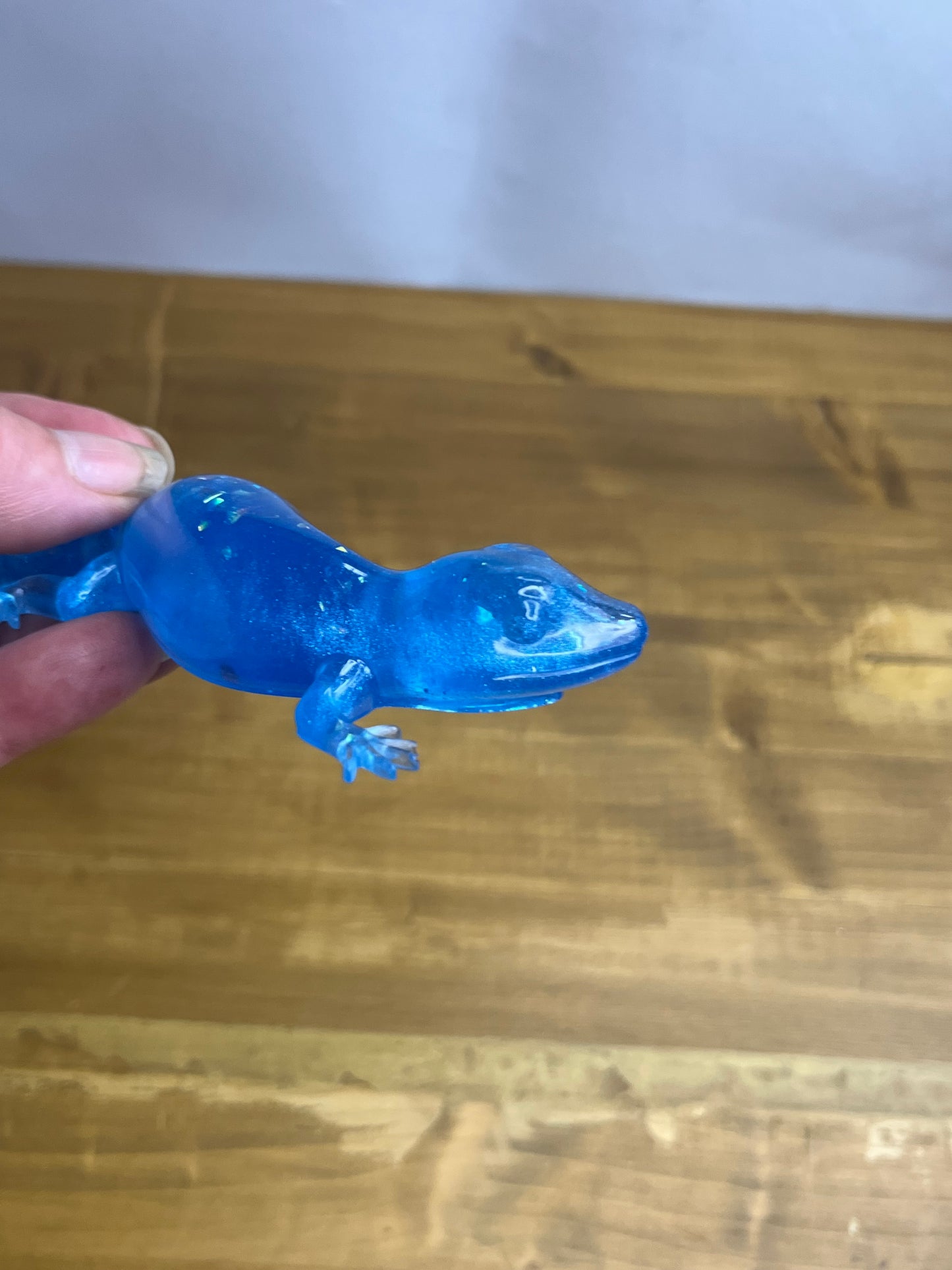 Blue Glitter Resin Gecko Figurine, Handmade Animal Sculpture, Nature Lover Gift