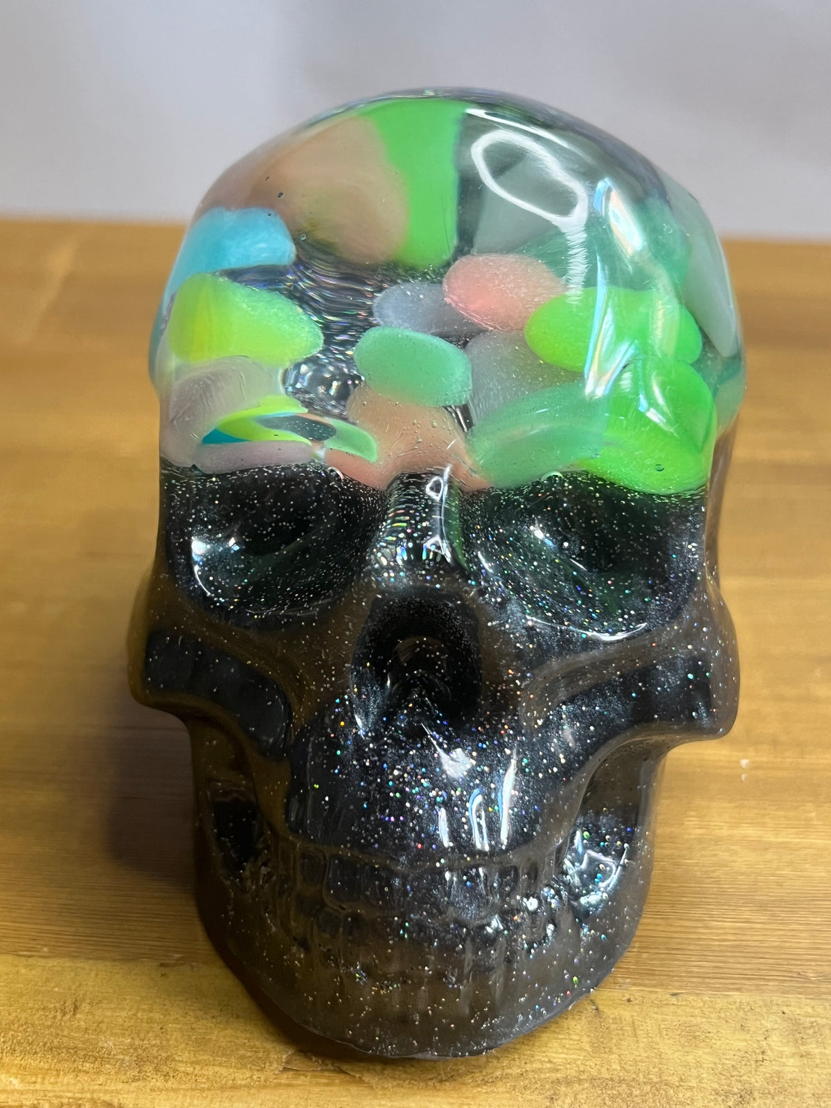 Resin Skull Figurine, Glow in the Dark Rocks and Glitter Decor
