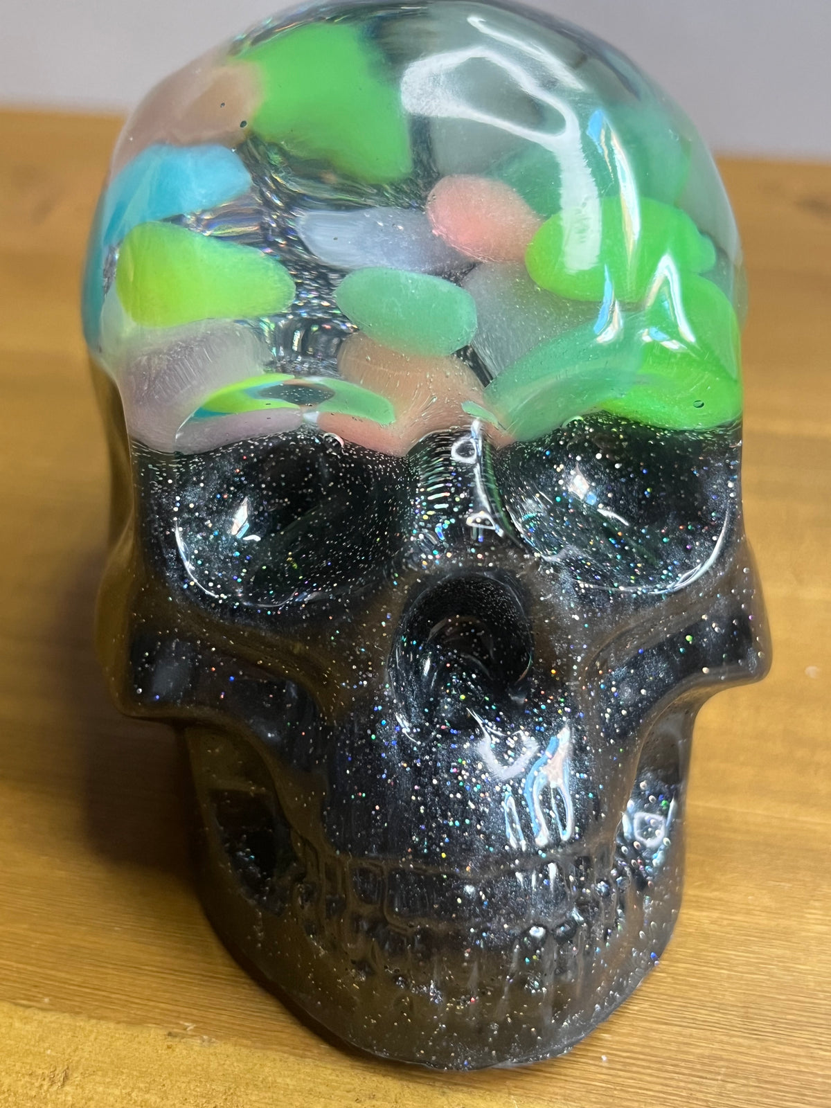 Resin Skull Figurine, Glow in the Dark Rocks and Glitter Decor