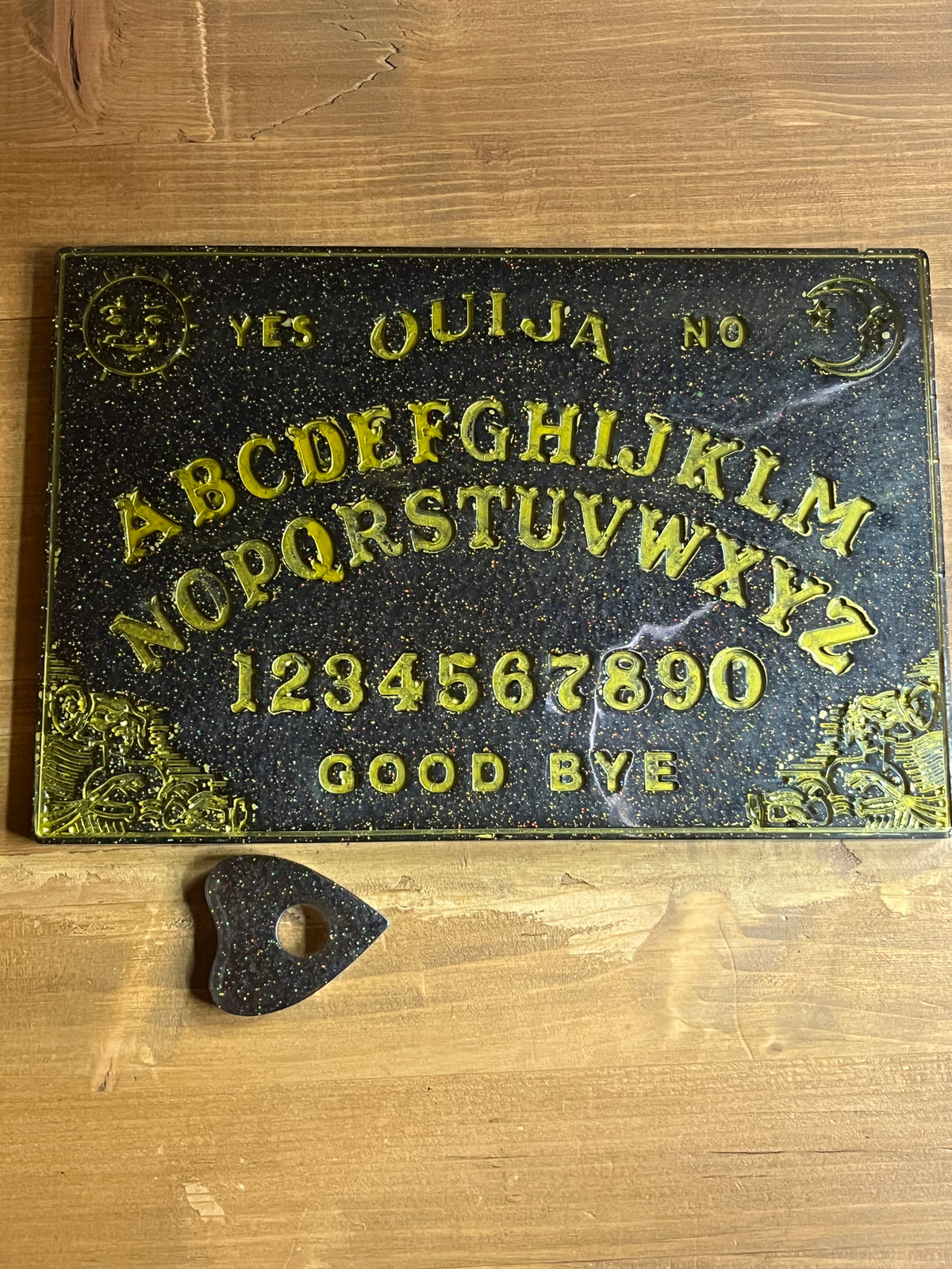 Resin Ouija Board Wall Art, Mystic Tarot Sign, Gothic Halloween Decor, Handcrafted Spirit Board, Witchcraft Gift, Occult Home Decor