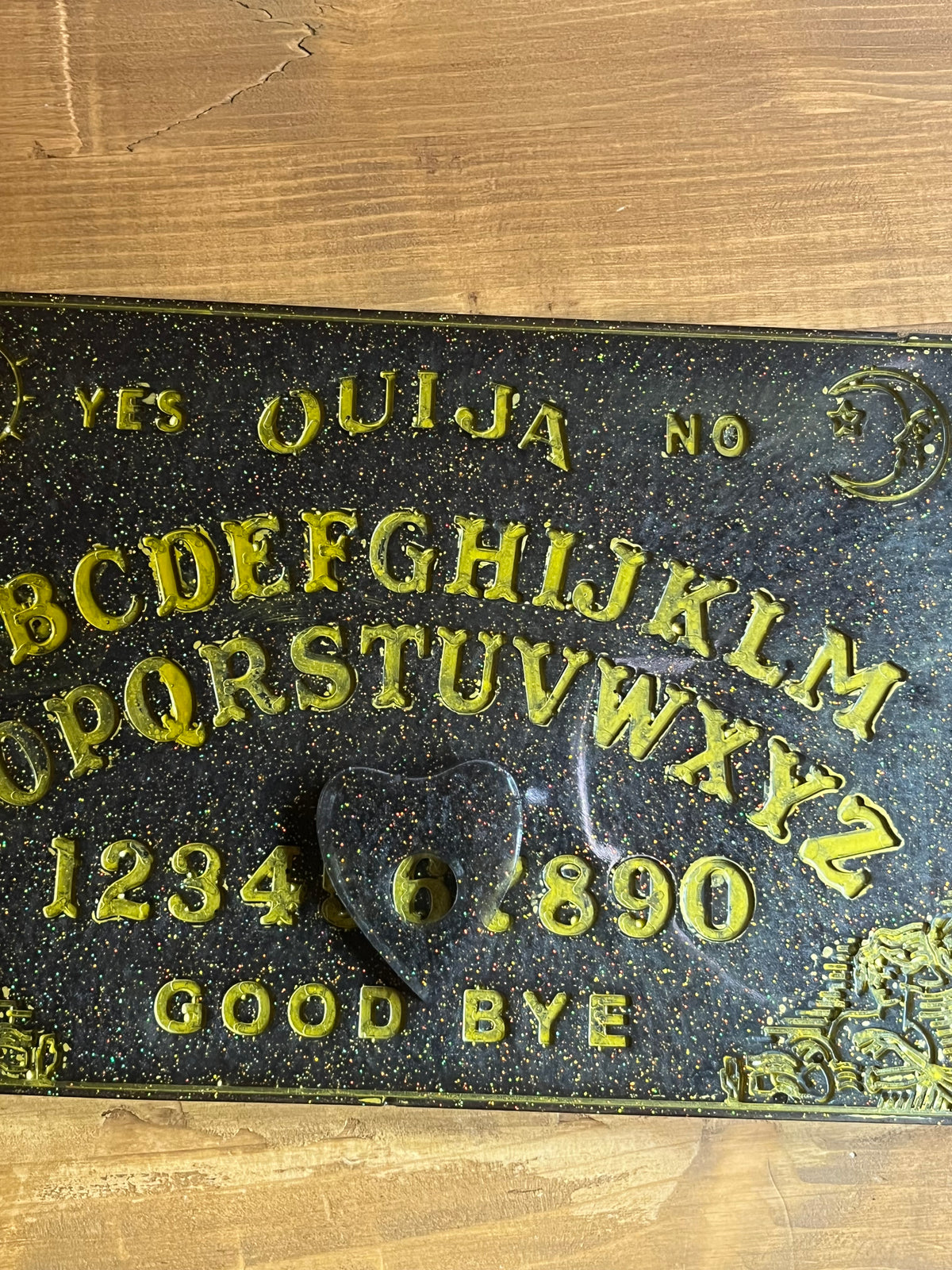 Resin Ouija Board Wall Art, Mystic Tarot Sign, Gothic Halloween Decor, Handcrafted Spirit Board, Witchcraft Gift, Occult Home Decor